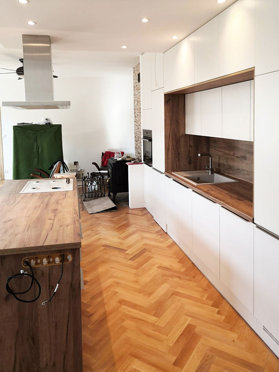 recenze kuchyní ixina: podrobný přehled designu, kvality a služeb, které nabízí ixina pro vaši ideální kuchyň.